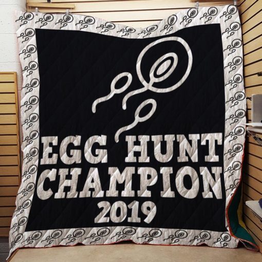 Dad Pregnancy Announcement Egg Hunt Champion 2019 Quilt