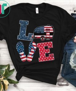 Love camping USA flag 4th of July flip flop camper USA flag T-Shirt