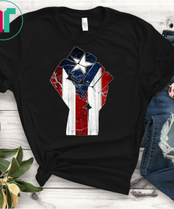 Puerto Rico Resiste Boricua Flag TShirt Fist T-Shirt