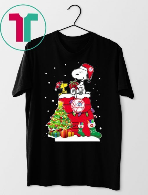 New York Yankees Snoopy And Woodstock Christmas 2020 T-Shirt