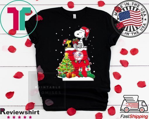 New York Yankees Snoopy And Woodstock Christmas T-Shirt