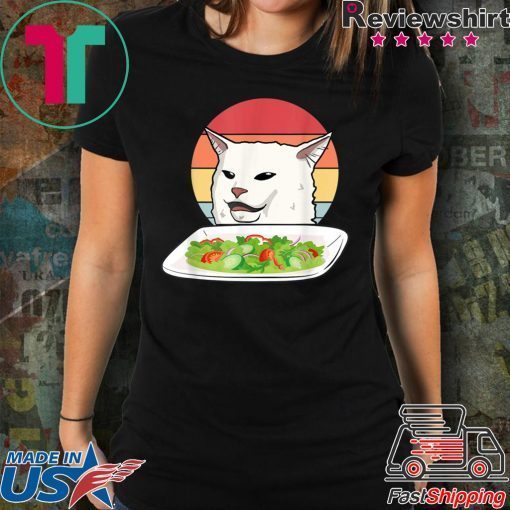 Angry women yelling at confused cat at dinner table meme T-Shirt