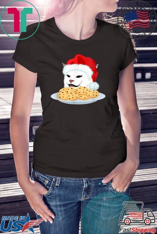 Women Yelling At Confused Cat At Christmas Dinner Table Meme T-Shirt