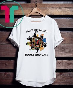 Librarian easily distracted by books and cats black t-shirt