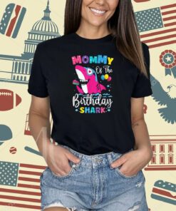 Mommy of the Shark Birthday Mom Matching Family T-Shirt