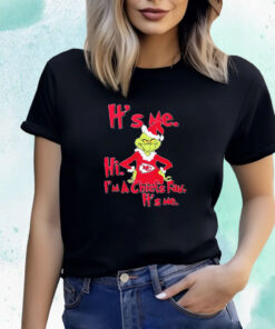 It’s Me Santa Grinch Hi I’m A Kansas City Chiefs Fan It’s Me Christmas T-Shirt