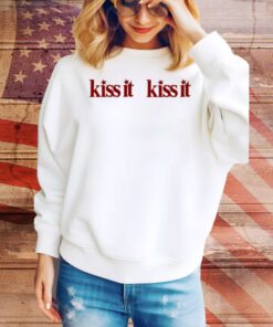 Limted Renee Rapp Kiss It Tee Shirt