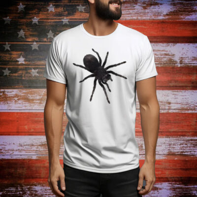 Lola Young Spiders Tee Shirt